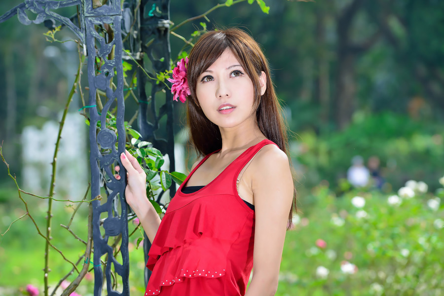 性感美女酥胸爆乳护士制服诱惑写真