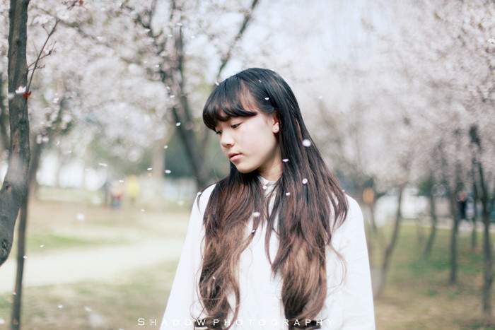 韩系时尚牛仔美女性感写真下载