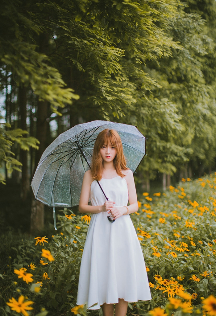 韩范丰满妹子**酥胸齐上阵美女写真图片