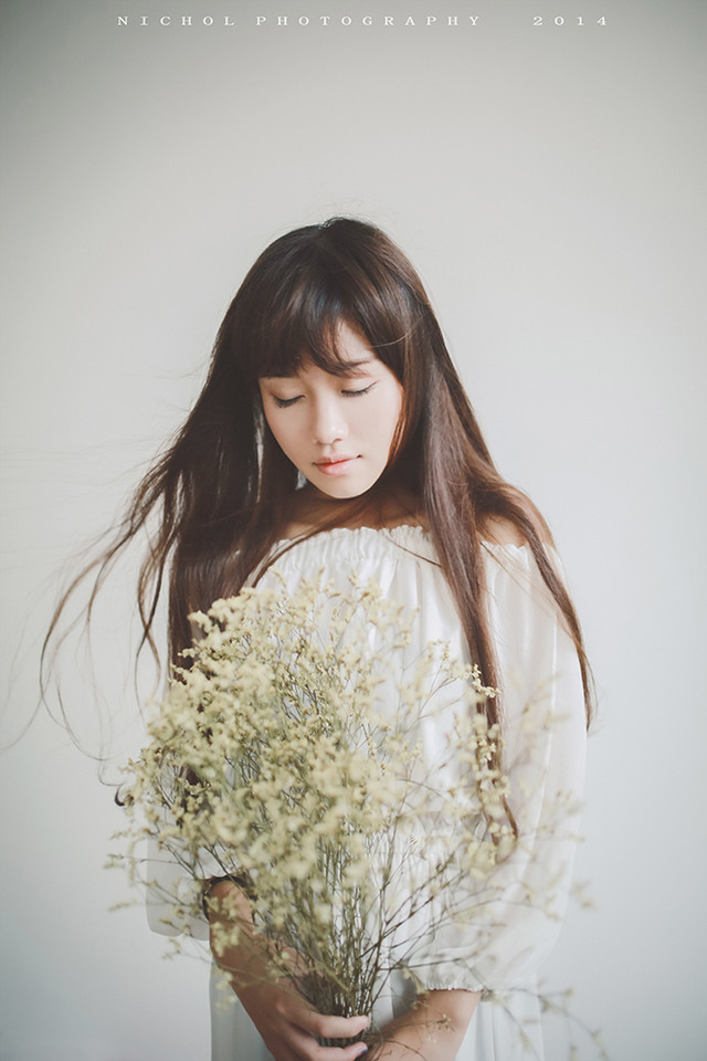 90后性感嫩妹米妮**酥胸诱人****美女图片