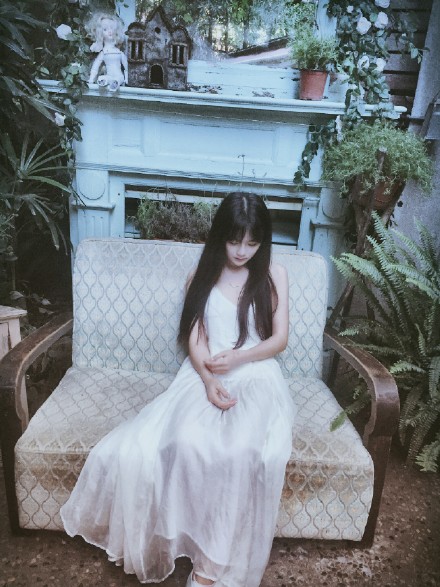 微博女神李麦文Mai独领风骚**私房照写真图片下载