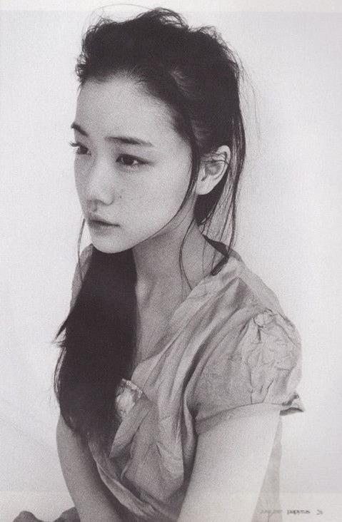 微博女神李麦文Mai独领风骚**私房照写真图片下载