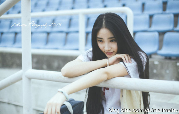 清新美女徐畅和徐畅户外白色连衣裙唯美私房照写真图片下载
