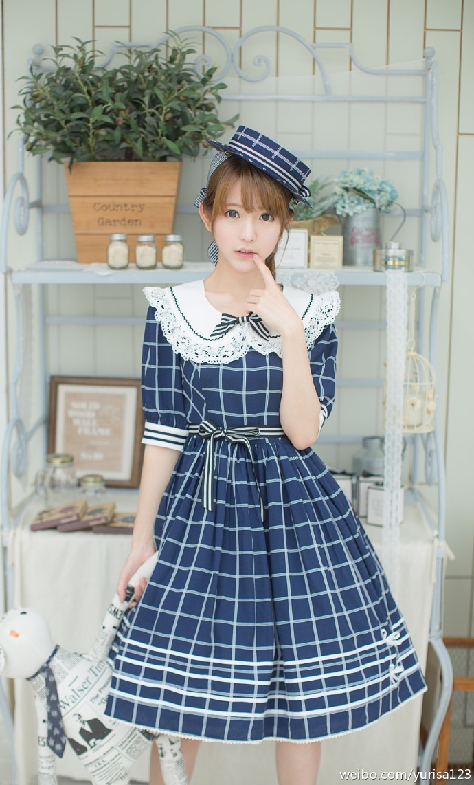 大眼睛金发美女 丰满美胸气质美女女神