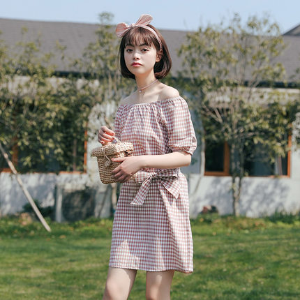 极品90后女生嫩模胡诗琪粉嫩私房片