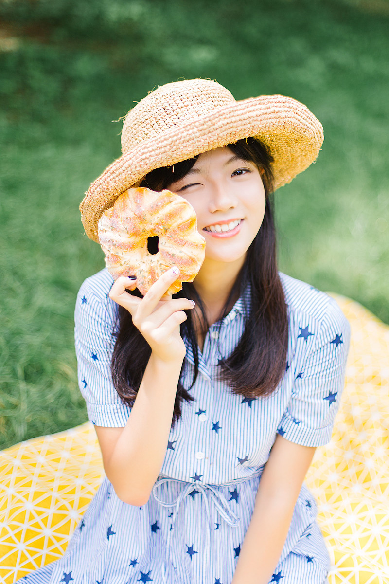 户外美女学生妹制服诱惑性感写真