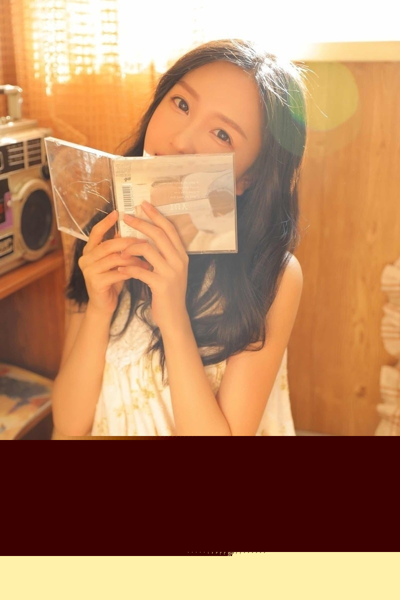 长发美女清纯养眼私房写真图片