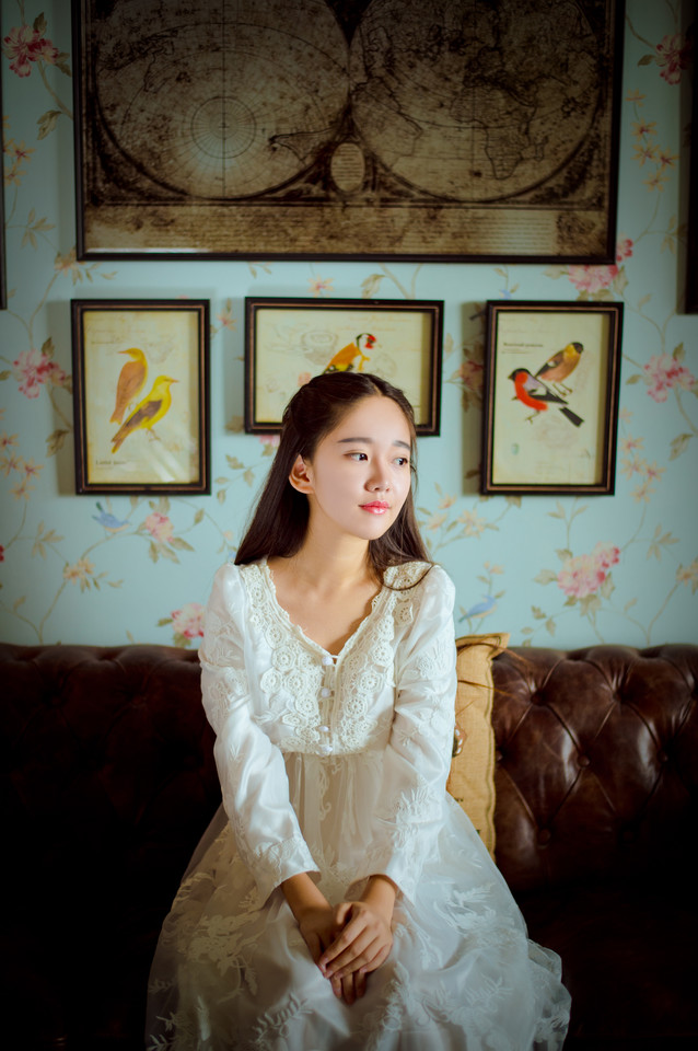 球迷最爱的热辣激情的足球宝贝性感旅拍短裤翘臀美女图