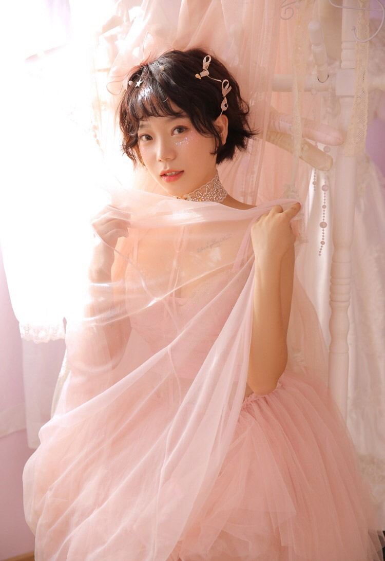 校花美女校园运动唯美清新写真图片