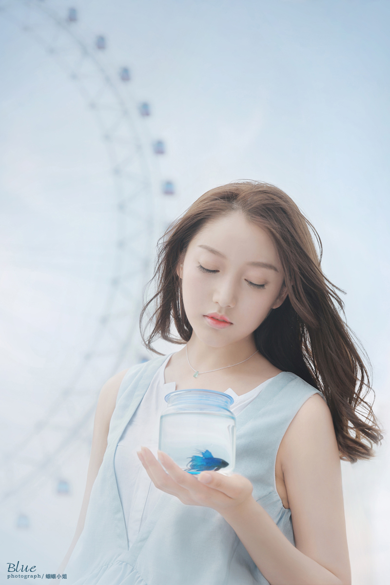 足球宝贝美女模特 性感热辣美女写真