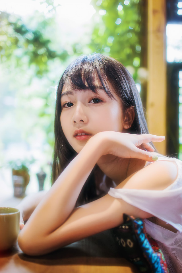 亚洲超级美女模特性感写真